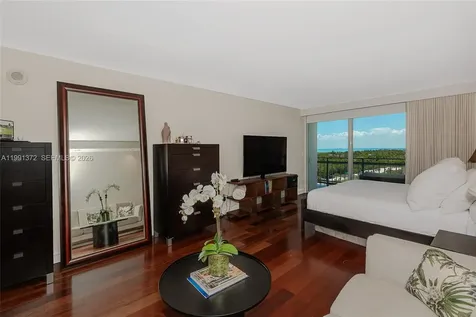 600 Grapetree Drive Key Biscayne FL 33149