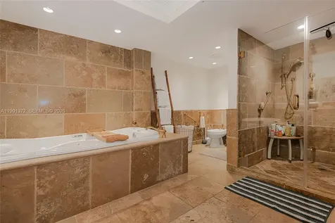 600 Grapetree Drive Key Biscayne FL 33149