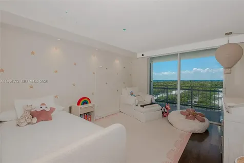 600 Grapetree Drive Key Biscayne FL 33149