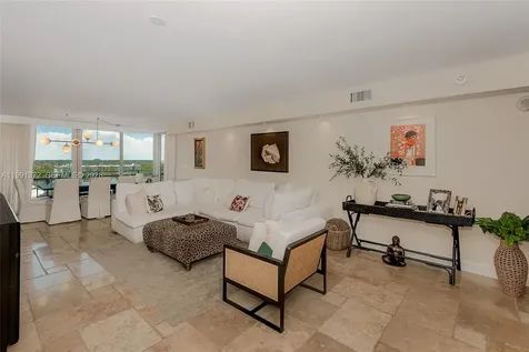600 Grapetree Drive Key Biscayne FL 33149