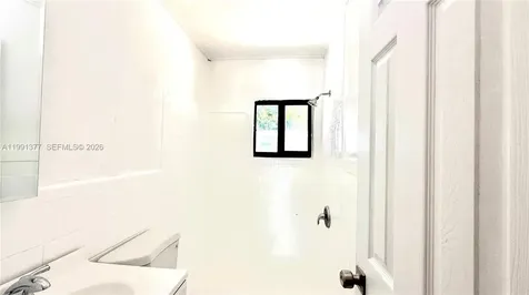 1352 NW 112th Terrace Miami FL 33167