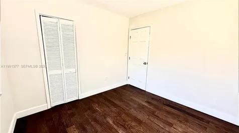 1352 NW 112th Terrace Miami FL 33167