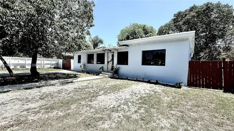 1352 NW 112th Terrace Miami FL 33167