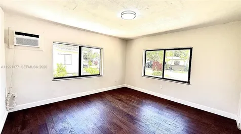 1352 NW 112th Terrace Miami FL 33167