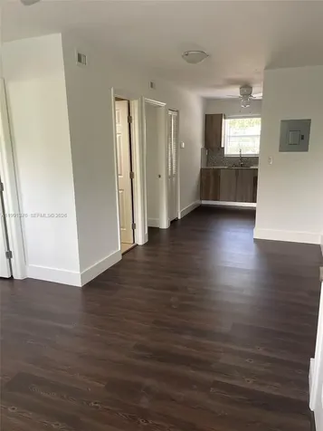1864 NW 24th Street Miami FL 33142