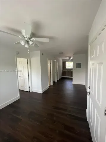 1864 NW 24th Street Miami FL 33142