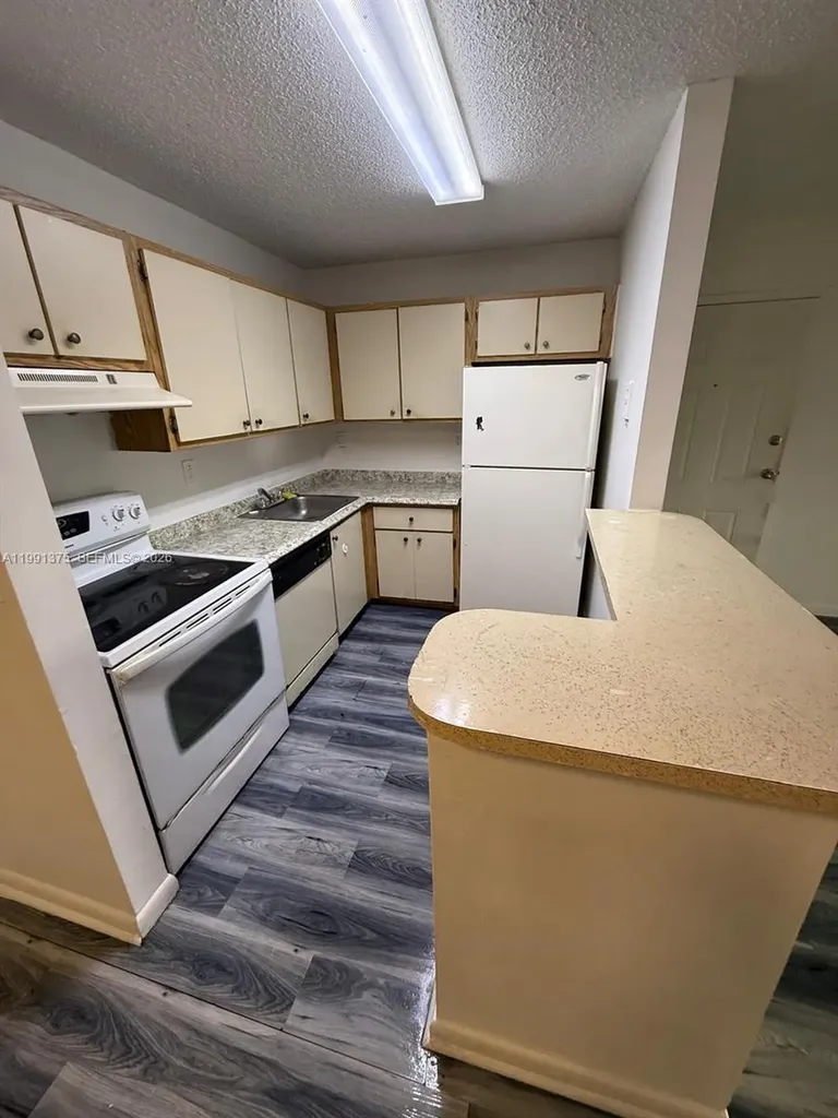 7210 NW 179th Street Hialeah FL 33015