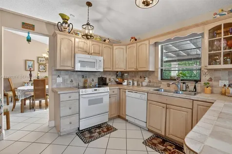 3381 SW 140th Avenue Miami FL 33175