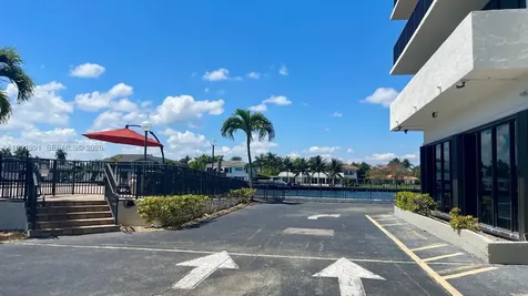 2017 Ocean Drive Hallandale Beach FL 33009