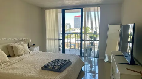 2017 Ocean Drive Hallandale Beach FL 33009