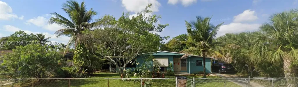 236 NE 43rd Street Deerfield Beach FL 33064