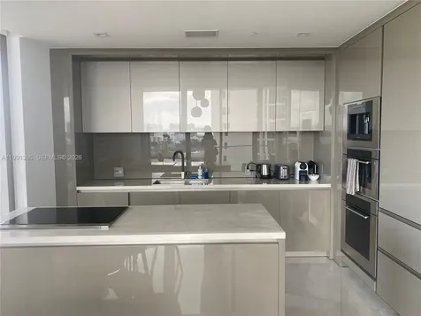 18975 Collins Avenue Sunny Isles Beach FL 33160