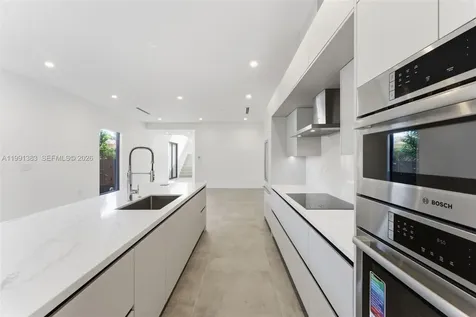 2840 SW 32nd Court Miami FL 33133