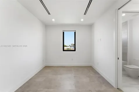 2840 SW 32nd Court Miami FL 33133