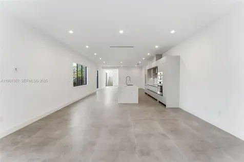 2840 SW 32nd Court Miami FL 33133