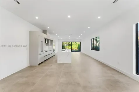 2840 SW 32nd Court Miami FL 33133