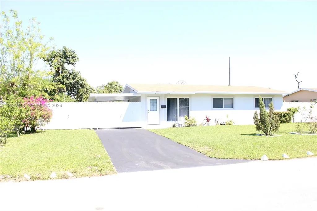 2411 SW 6th Street Fort Lauderdale FL 33312