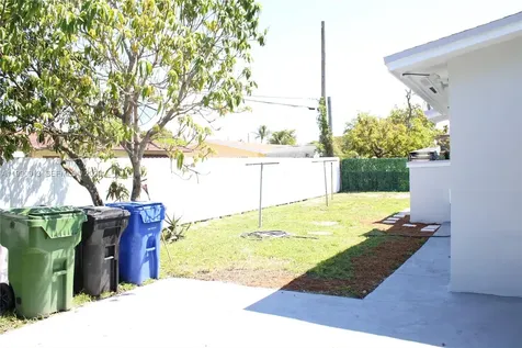 2411 SW 6th Street Fort Lauderdale FL 33312