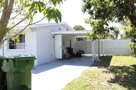 2411 SW 6th Street Fort Lauderdale FL 33312