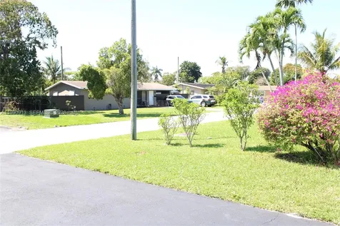 2411 SW 6th Street Fort Lauderdale FL 33312