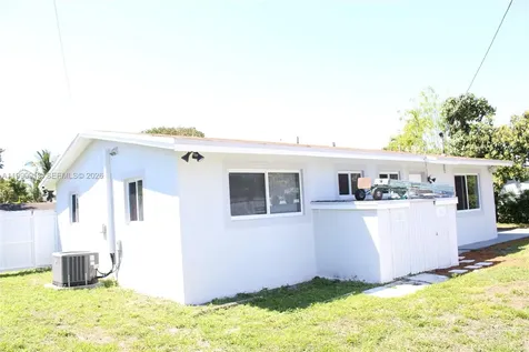 2411 SW 6th Street Fort Lauderdale FL 33312