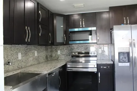 2411 SW 6th Street Fort Lauderdale FL 33312