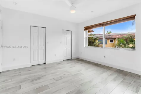 4977 SW 135th Way Miramar FL 33027
