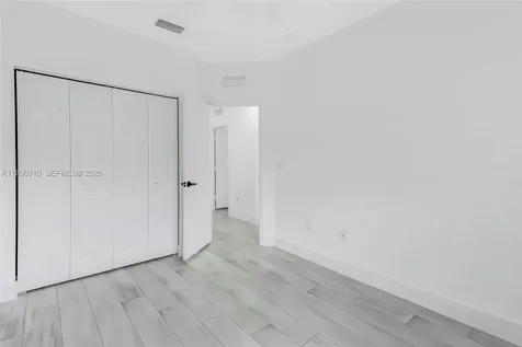 4977 SW 135th Way Miramar FL 33027