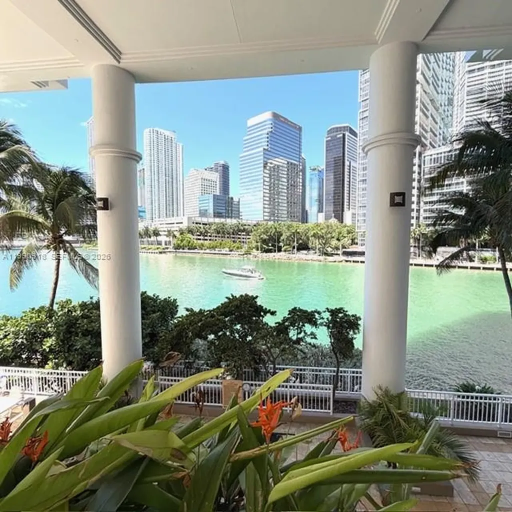 801 Brickell Key Boulevard Miami FL 33131