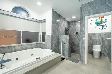392 Coconut Circle Weston FL 33326