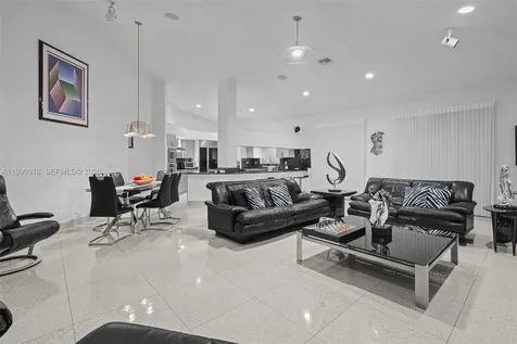 392 Coconut Circle Weston FL 33326