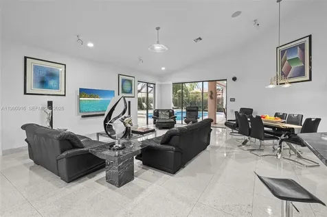 392 Coconut Circle Weston FL 33326