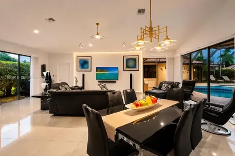 392 Coconut Circle Weston FL 33326