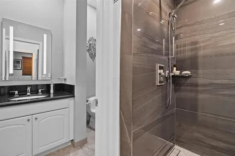 392 Coconut Circle Weston FL 33326