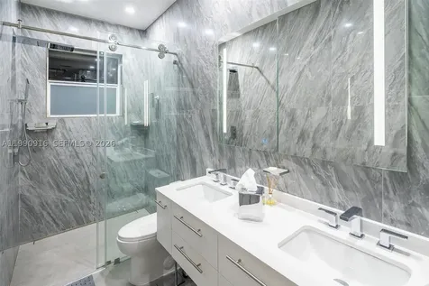 392 Coconut Circle Weston FL 33326