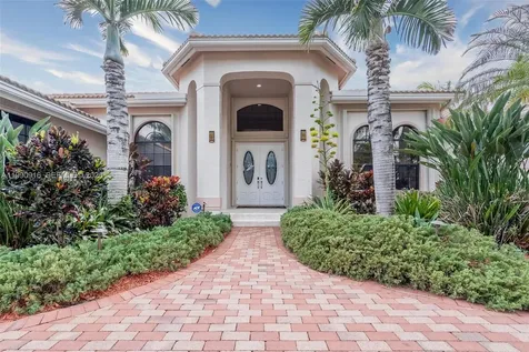 392 Coconut Circle Weston FL 33326