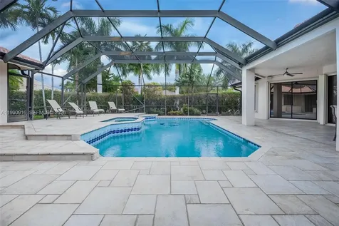 392 Coconut Circle Weston FL 33326