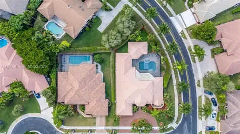 392 Coconut Circle Weston FL 33326