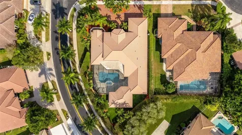 392 Coconut Circle Weston FL 33326