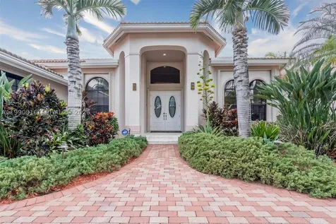 392 Coconut Circle Weston FL 33326