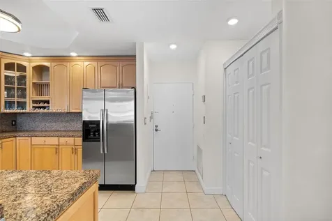 3725 S Ocean Drive Hollywood FL 33019