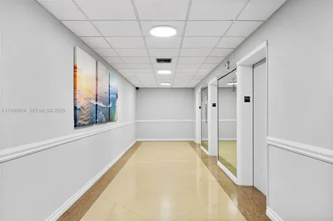 3725 S Ocean Drive Hollywood FL 33019