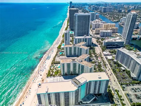 3725 S Ocean Drive Hollywood FL 33019
