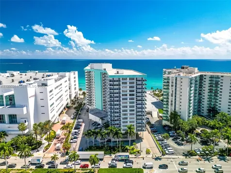 3725 S Ocean Drive Hollywood FL 33019