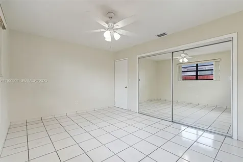 1028 W 30th Street Hialeah FL 33012