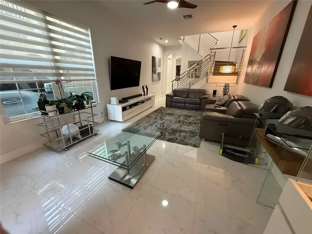 6923 Julia Gardens Drive Coconut Creek FL 33073