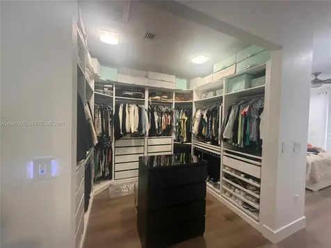 6923 Julia Gardens Drive Coconut Creek FL 33073