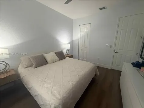 6923 Julia Gardens Drive Coconut Creek FL 33073