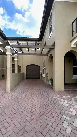 6923 Julia Gardens Drive Coconut Creek FL 33073