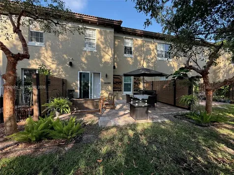 6923 Julia Gardens Drive Coconut Creek FL 33073